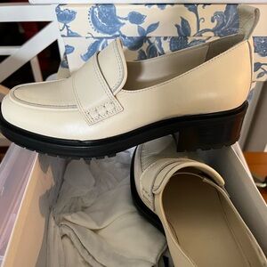 Aeyde Ruth Napa Leather loafers Size EU 38 Cream/White color